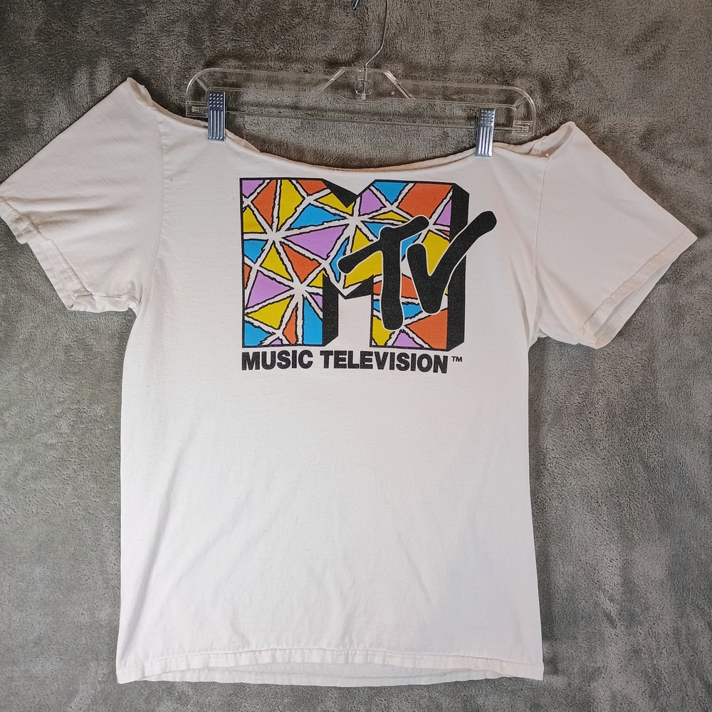 MTV Graphic T-Shirt 18" PTP 21" Length